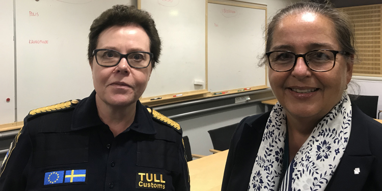 Generaltulldirektör Charlotte Svensson tillsammans med rikskronofogden Christina Gellerbrant Hagberg.